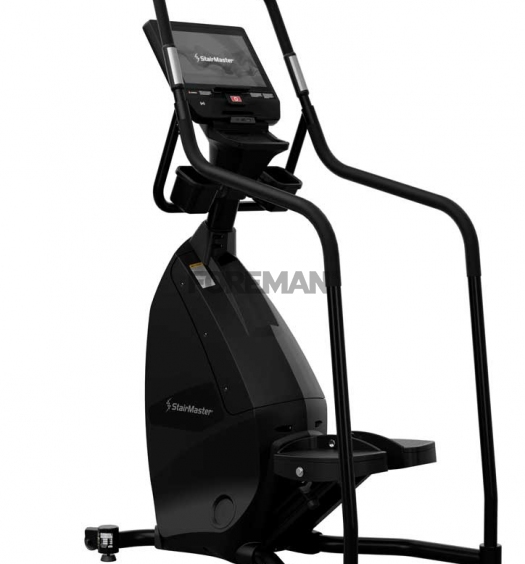 Коммерческий степпер STAIRMASTER FreeClimber с независимым ходом педалей, четырехзвенным механизмом и консолью OpenHub 15"