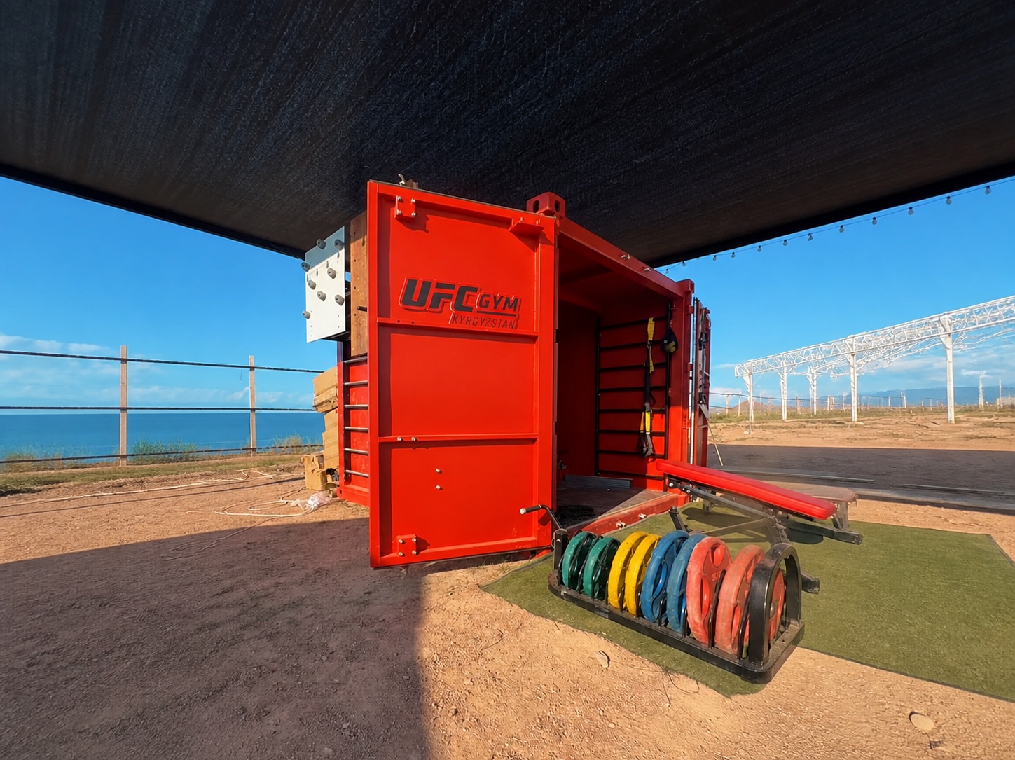 FOREMAN FY-1304 превращает любую площадку в полноценный спортивный комплекс