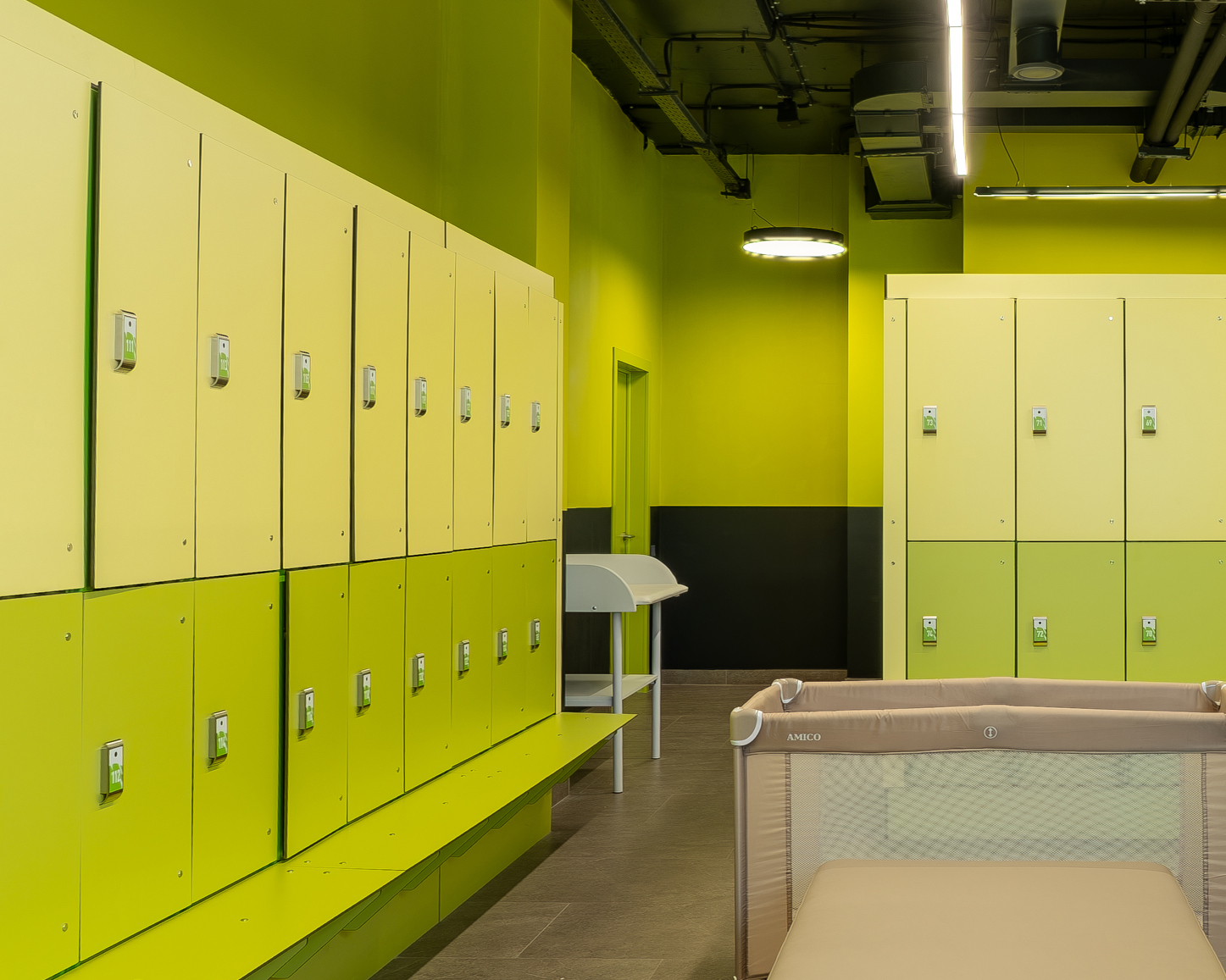 FOREMAN оснастил LIME Fitness Тюмень: HPL-шкафы для раздевалок